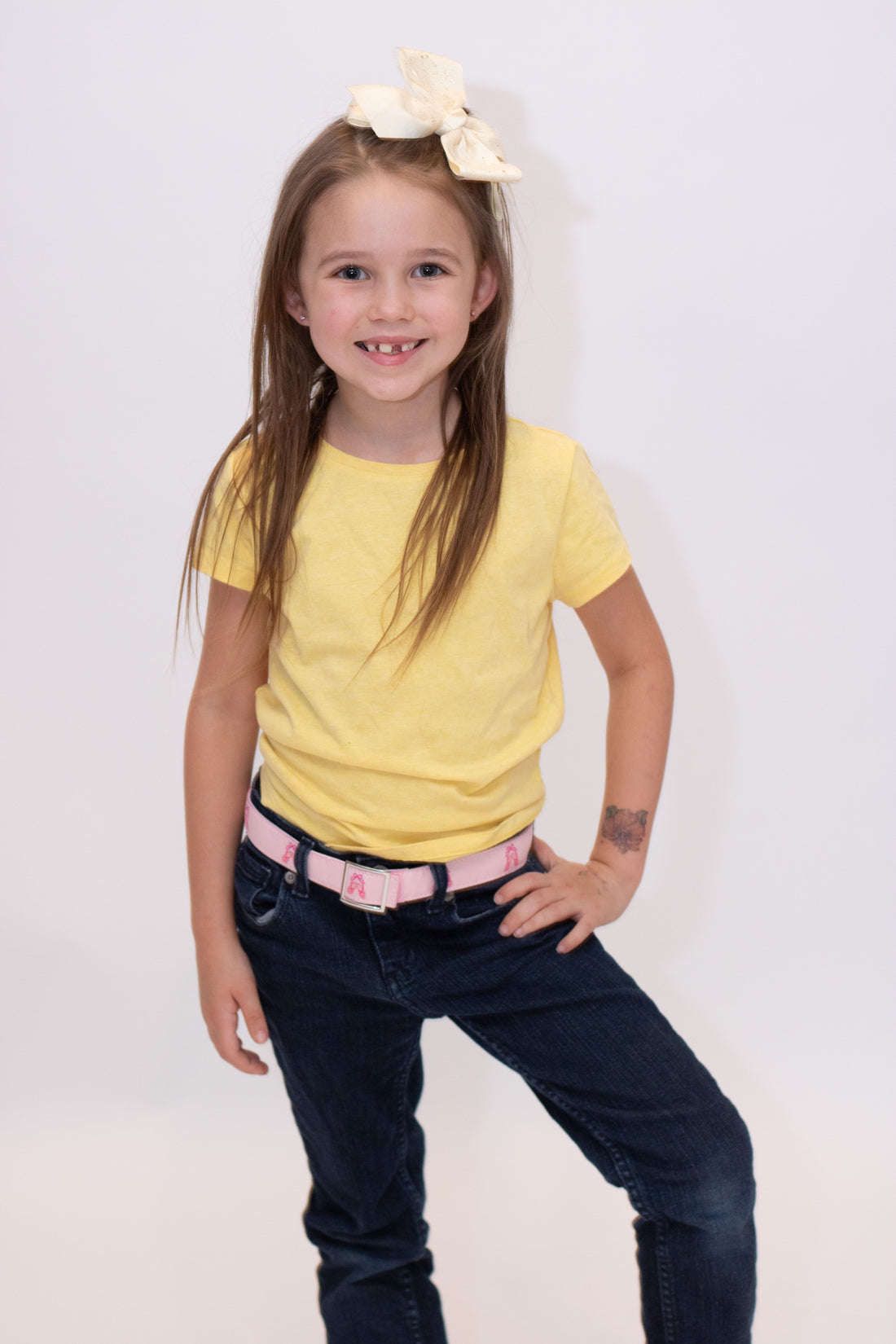 Girl wearing pink ballet belt